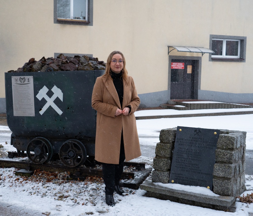 Aleksandra Złotosz, działaczka społeczna z Wręczycy Wielkiej. Życiorys pełen zaangażowania i doświadczenie zawodowe.